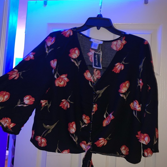 Marshalls Tops - NWT floral top size L